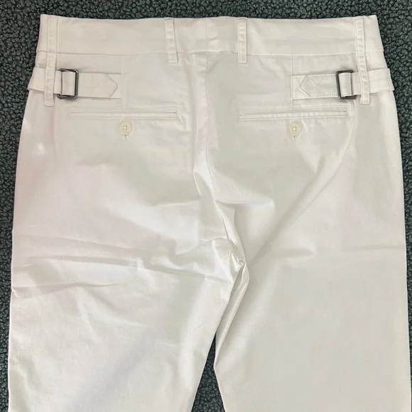 Vince Women's White Flat Front Dress Shorts - Picture 7 of 8